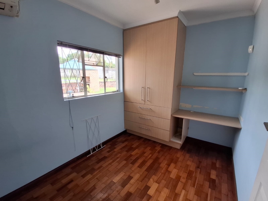 4 Bedroom Property for Sale in Nahoon Valley Park Eastern Cape